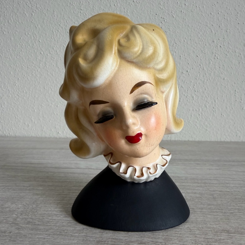 Vintage 1964 Inarco E-2006 Lady Head Vase with Black Top 5 1/2” - Picture 9 of 16